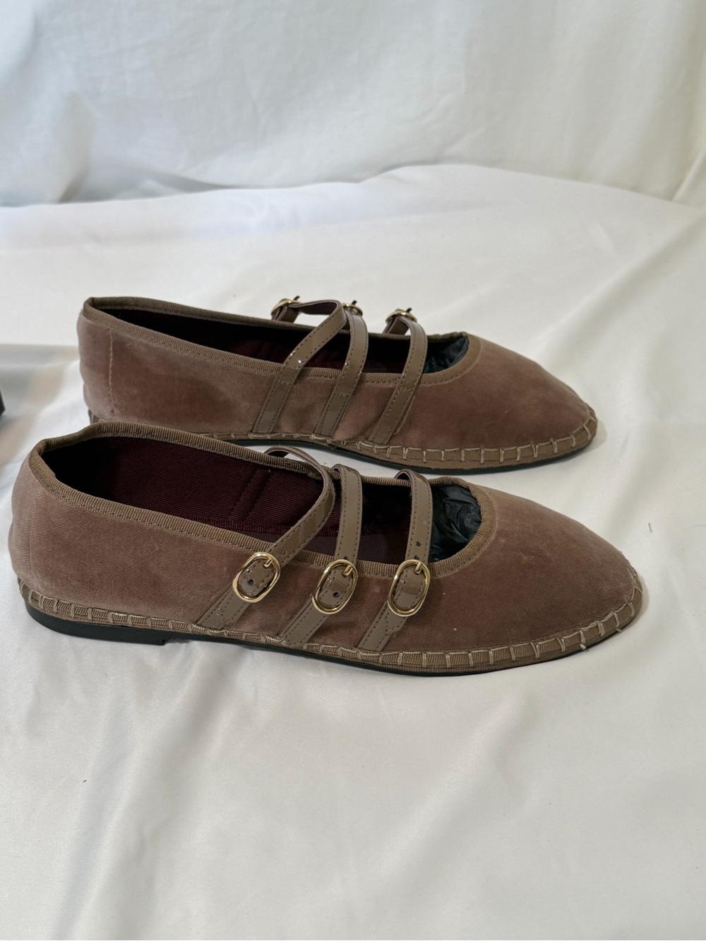 Flabelus Mina Triple Strap Velvet Mary Jane Flats Brown EU 41 NIB Handmade Spain - Picture 16 of 17